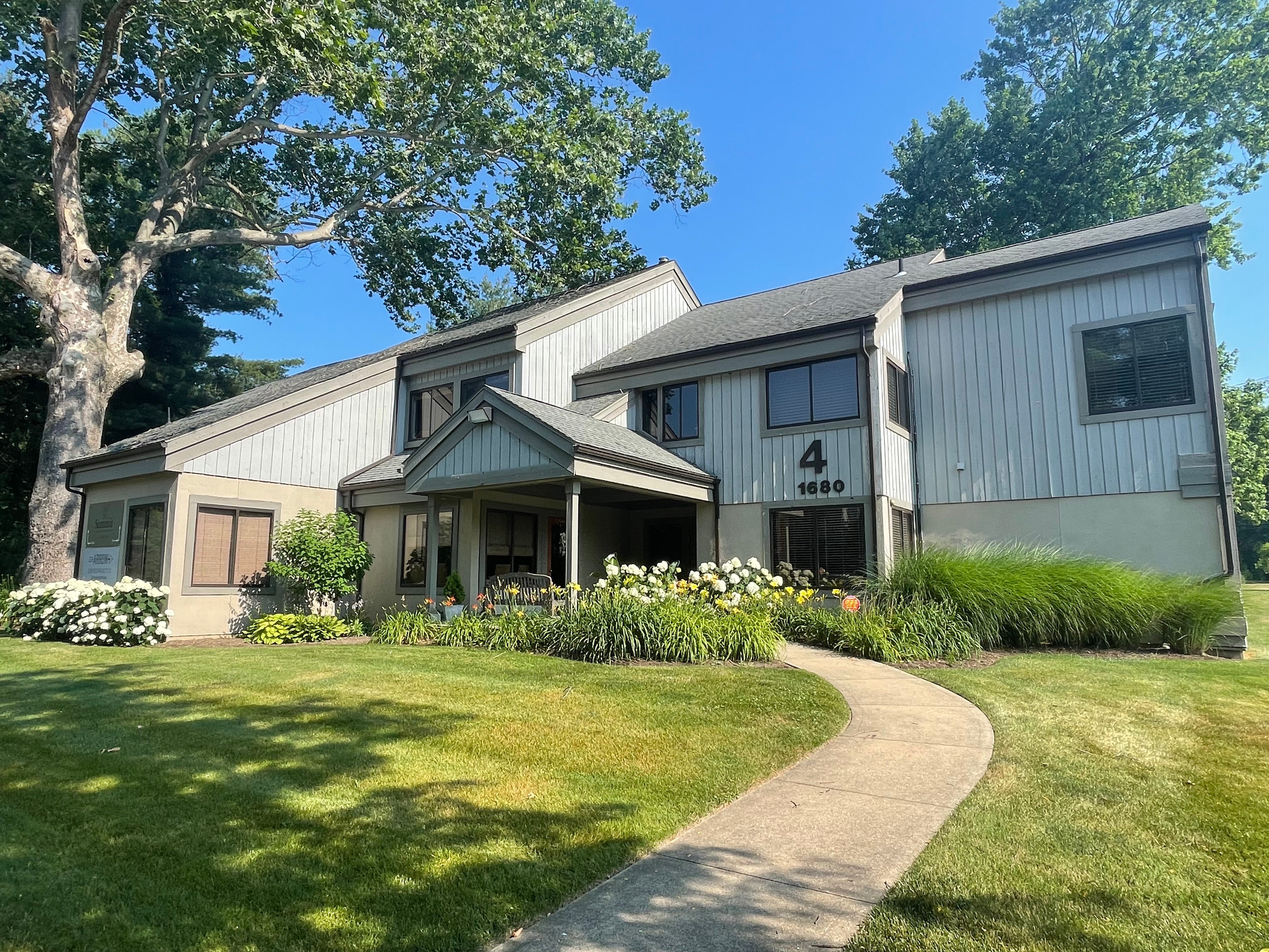 Summit Natural Wellness Center - Image 2